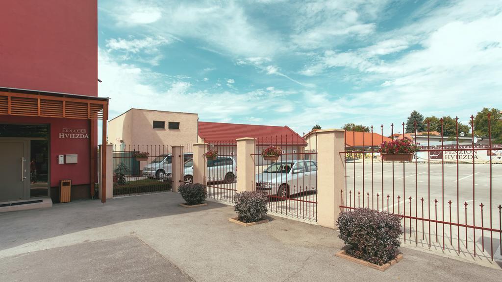 Penzion Hviezda Bratislava Exterior photo